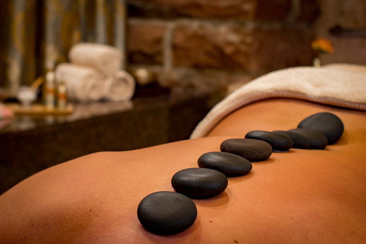 royal massage treatments - hot stone